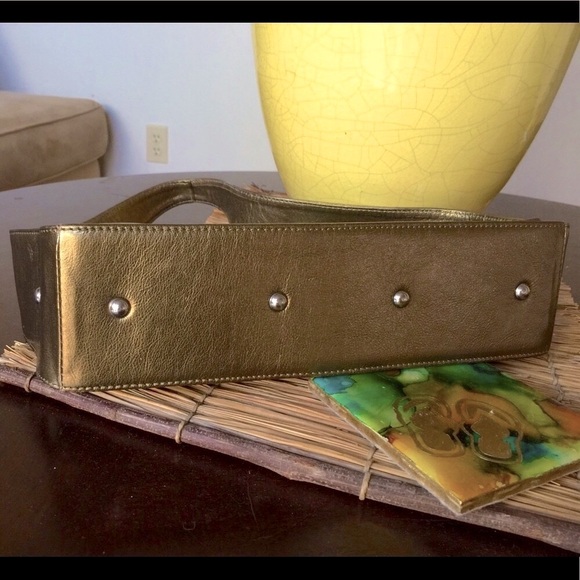 LAZARO, AMAZING GOLD PURSE& MIRROR - Picture 3 of 10